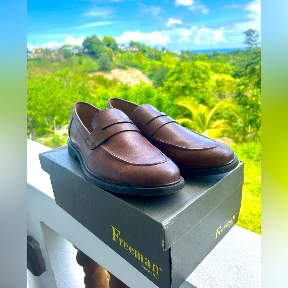 Freeman Men’s Size 13 Dress Shoes